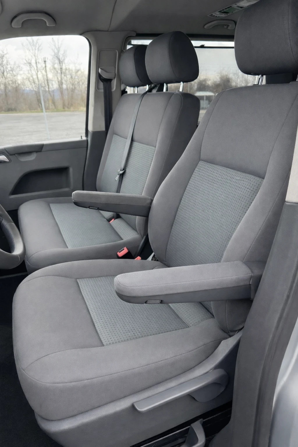 VW T5 2.5TDI CARAVELLE, Дълга База, 9 Места, Климатроник - изображение 9