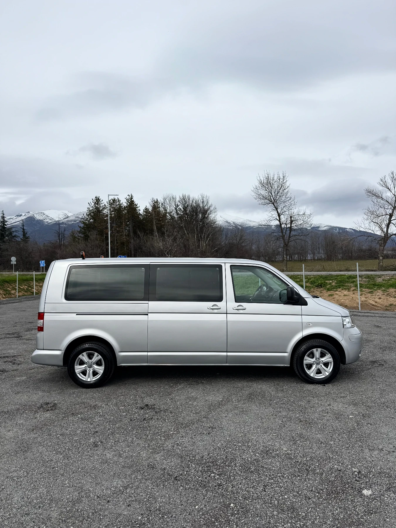 VW T5 2.5TDI CARAVELLE, Дълга База, 9 Места, Климатроник - изображение 4