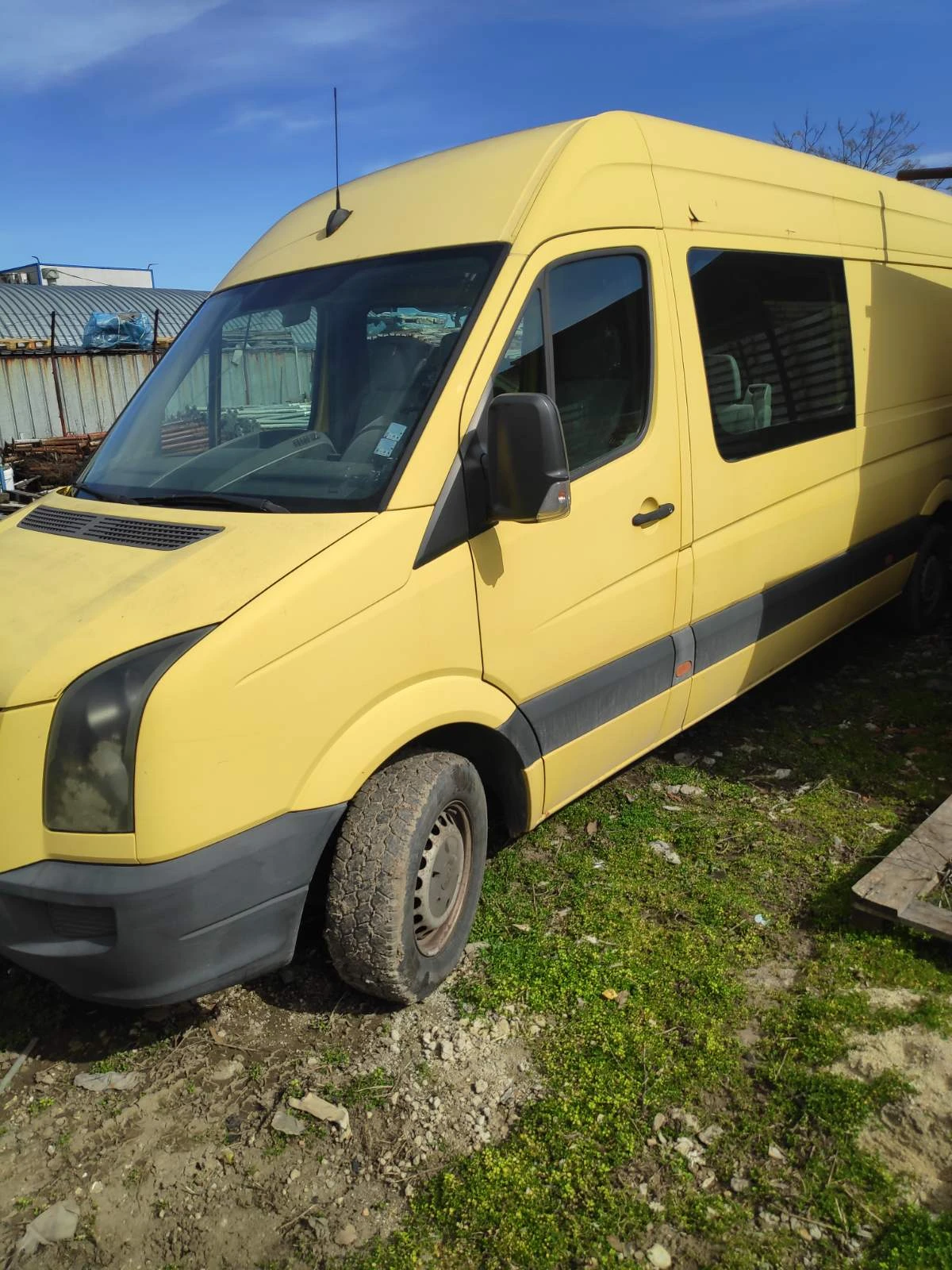 VW Crafter 2.5 TDI, снимка 6 - Бусове и автобуси - 54005427