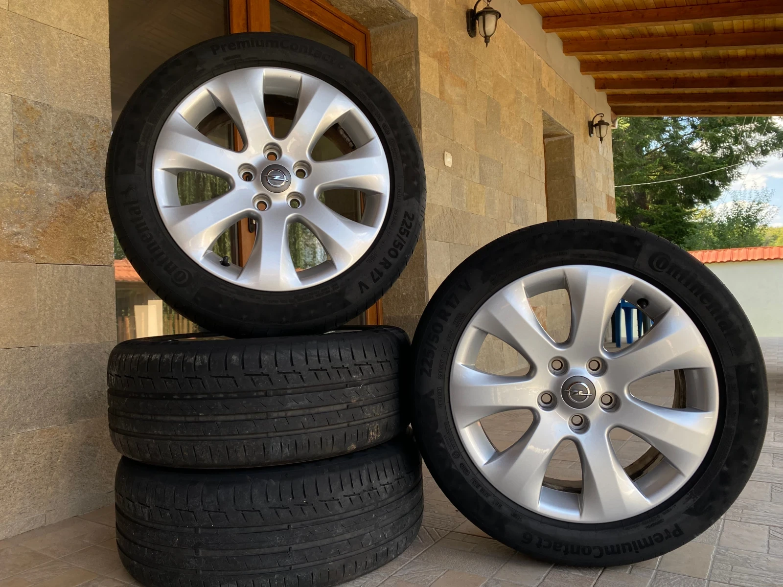    225/50R17  Opel Astra | Mobile.bg   1