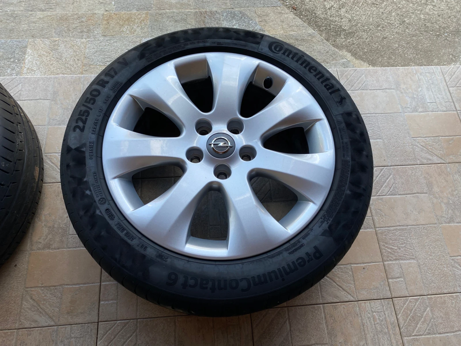    225/50R17  Opel Astra | Mobile.bg   6