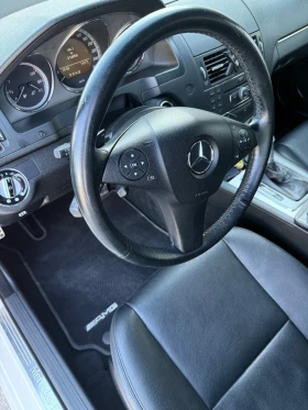 Mercedes-Benz C 320, снимка 8
