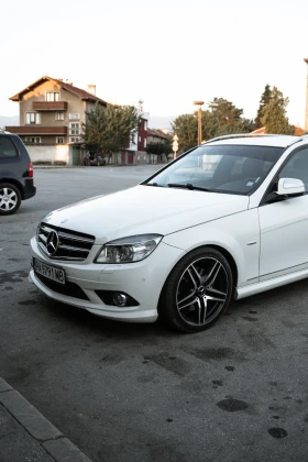 Mercedes-Benz C 320, снимка 6