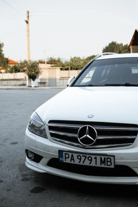 Mercedes-Benz C 320, снимка 3