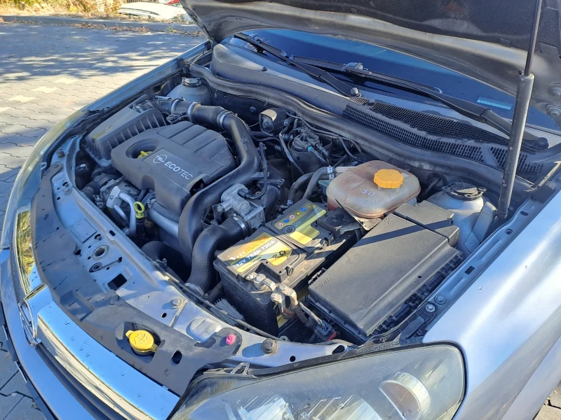 Opel Astra 1.7CDTI/101hp/AC, снимка 8 - Автомобили и джипове - 47960252