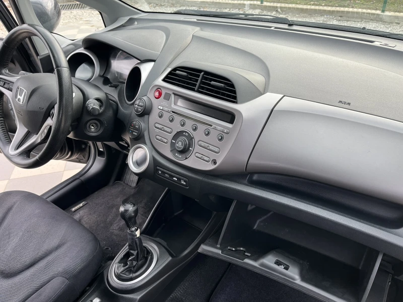 Honda Jazz 1.4, снимка 14 - Автомобили и джипове - 48903775