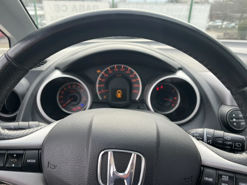 Honda Jazz 1.4, снимка 9 - Автомобили и джипове - 48903775