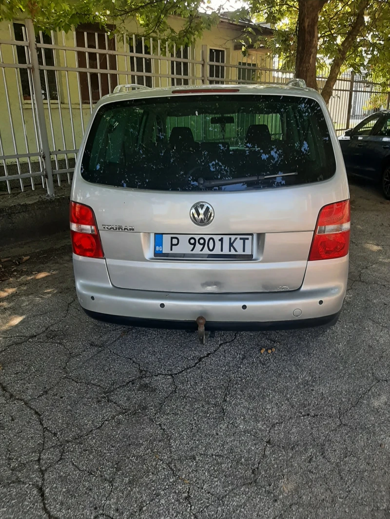 VW Touran, снимка 5 - Автомобили и джипове - 49221165