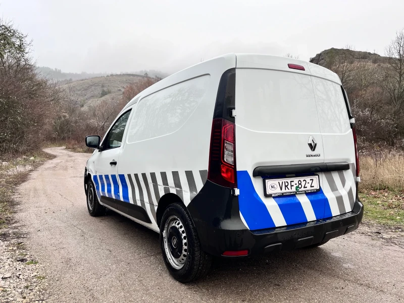 Renault Express Kangoo, снимка 8 - Автомобили и джипове - 52597039