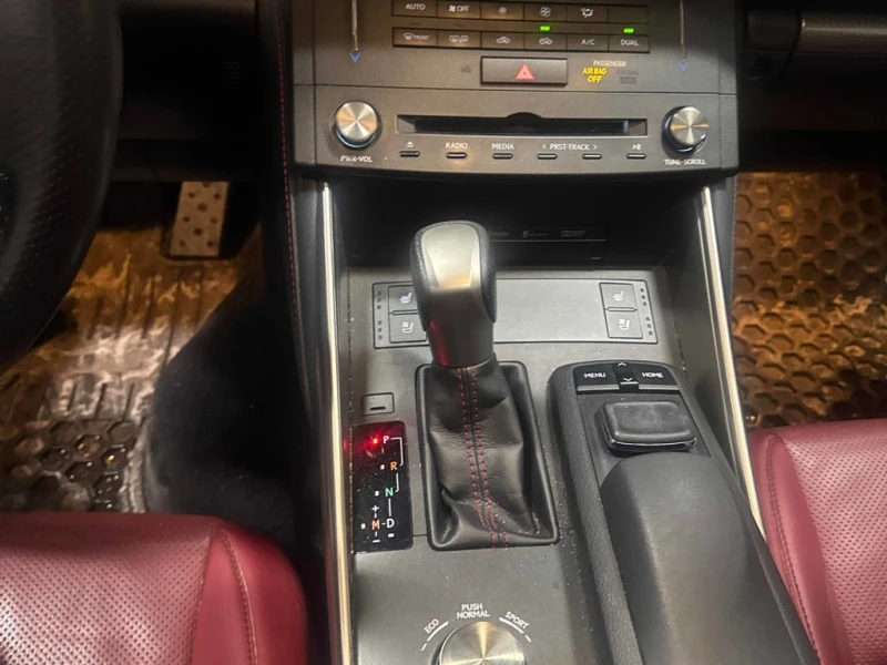 Lexus IS 250 * 4dr Sdn AWD * CARFAX * БЕЗ ПЪРВОНАЧАЛНА ВНОСКА, снимка 10 - Автомобили и джипове - 53076060