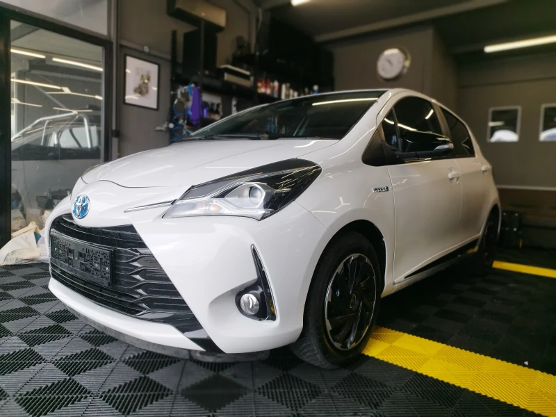 Toyota Yaris 1.5hybrid 74399km, снимка 11 - Автомобили и джипове - 53285435