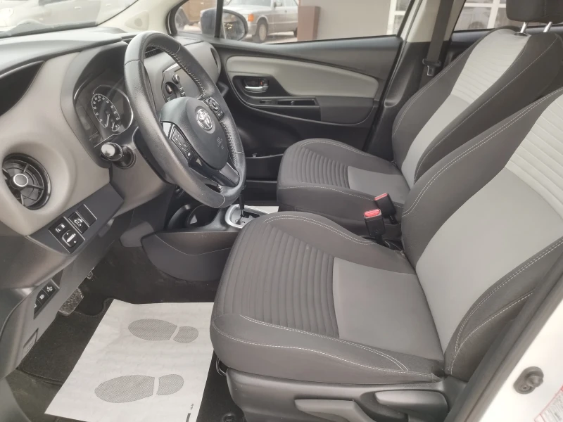 Toyota Yaris 1.5hybrid 74399km, снимка 3 - Автомобили и джипове - 53285435