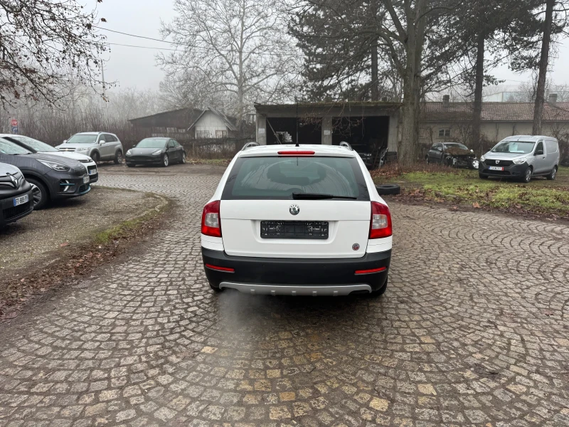 Skoda Octavia SKOUT/2.0 TDI/ 140 к.с, снимка 5 - Автомобили и джипове - 53468014