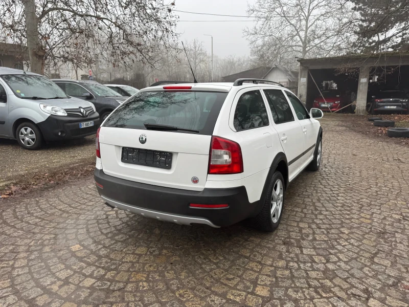 Skoda Octavia SKOUT/2.0 TDI/ 140 к.с, снимка 6 - Автомобили и джипове - 53468014