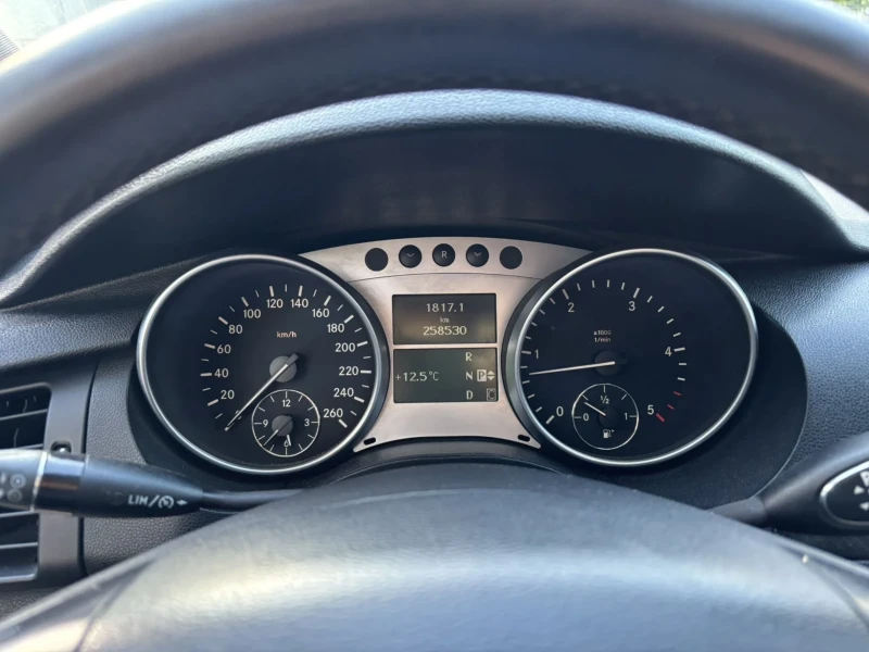 Mercedes-Benz R 320, снимка 5 - Автомобили и джипове - 53473438