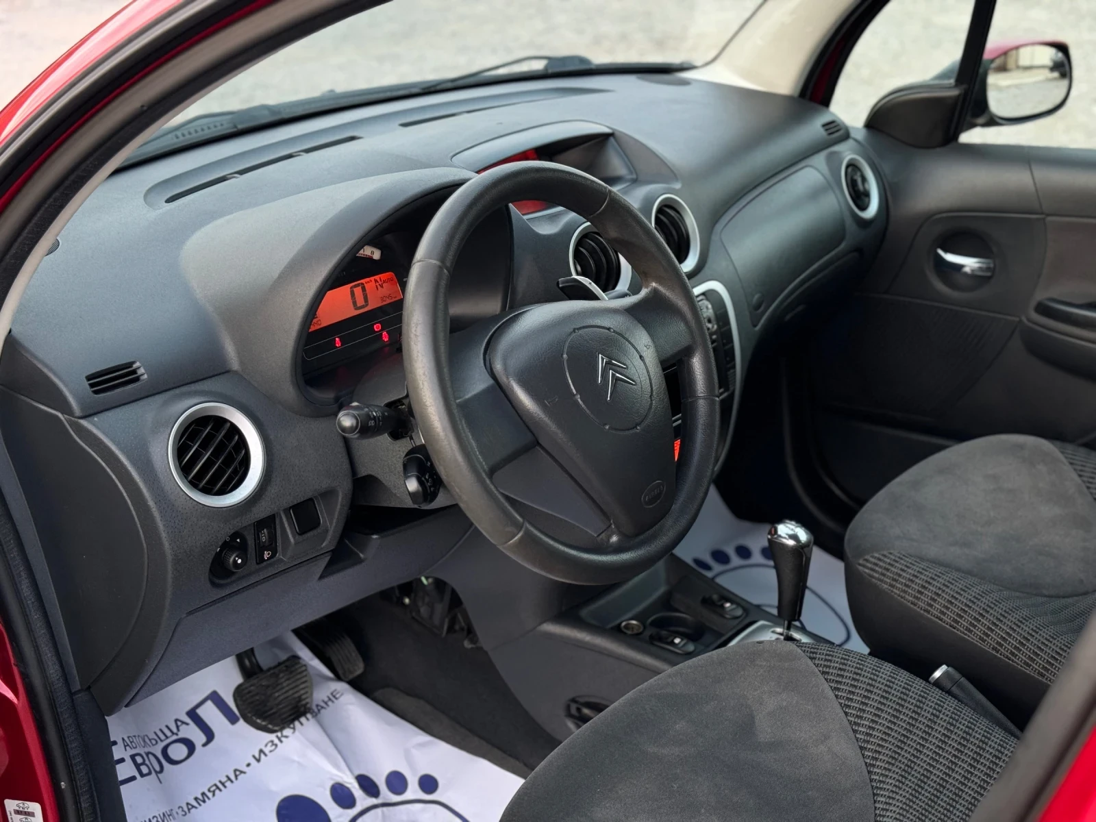 Citroen C3 1.4i 90кс АВТОМАТИК КЛИМАТРОНИК F1-ПЕРА  - изображение 10