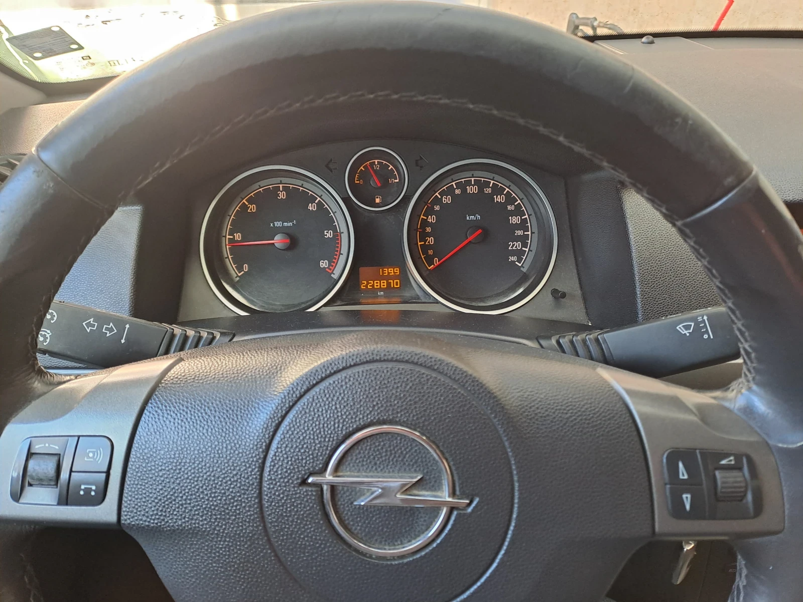Opel Astra 1.7CDTI/101hp/AC - изображение 10