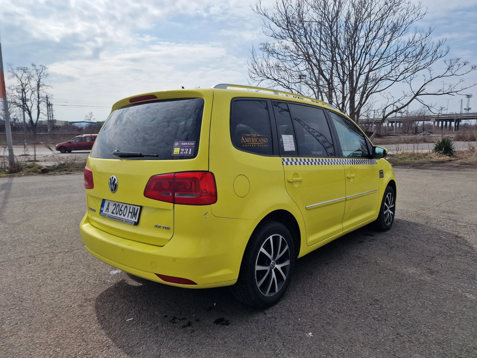 VW Touran 2.0TDI 140кс DSG 6 * Highline*  - изображение 3