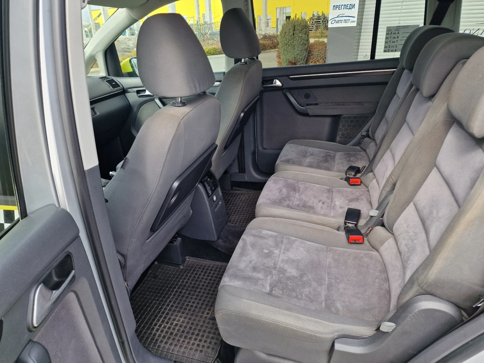VW Touran 2.0TDI 140кс DSG 6 * Highline*  - изображение 6