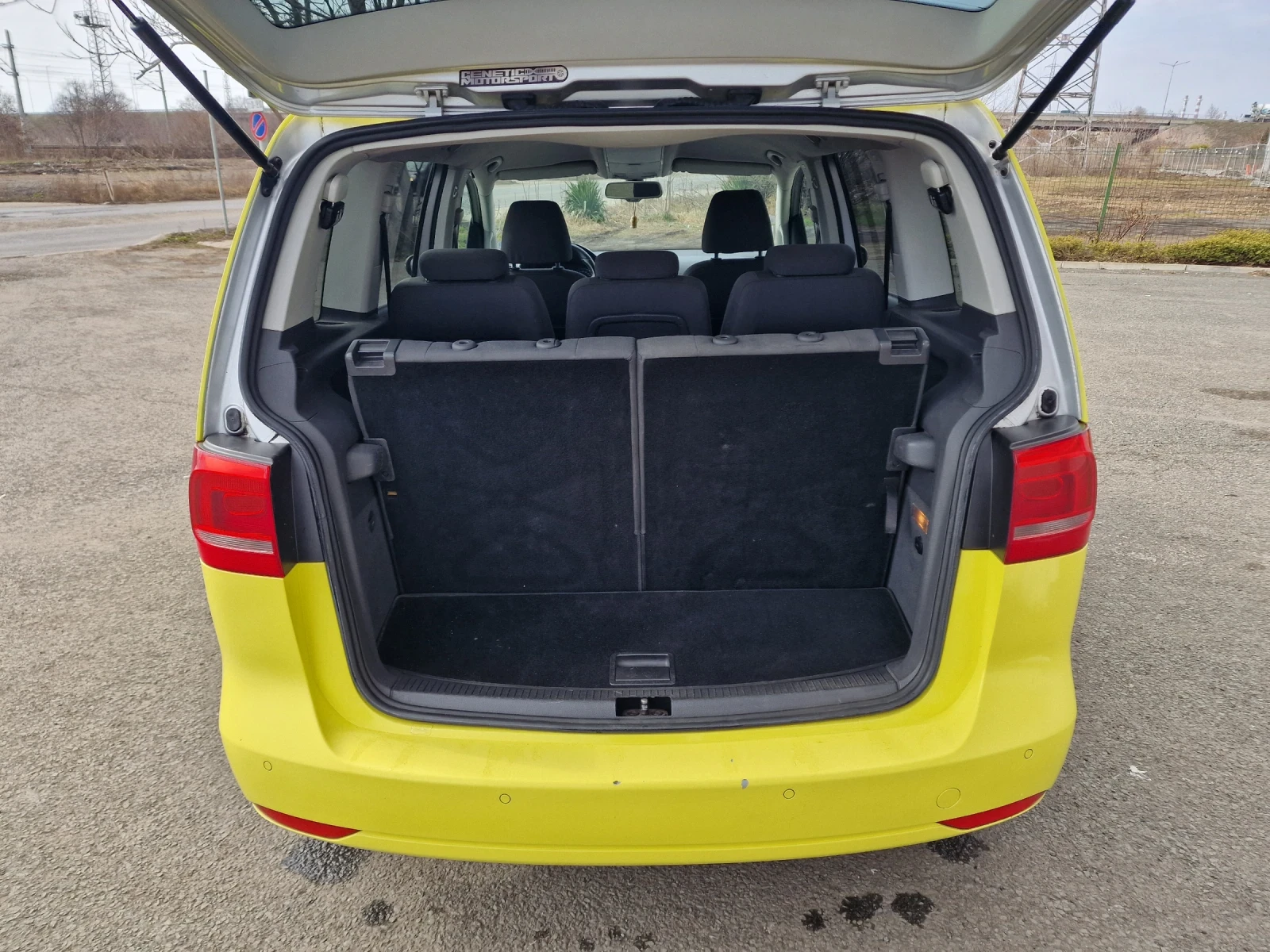 VW Touran 2.0TDI 140кс DSG 6 * Highline*  - изображение 8