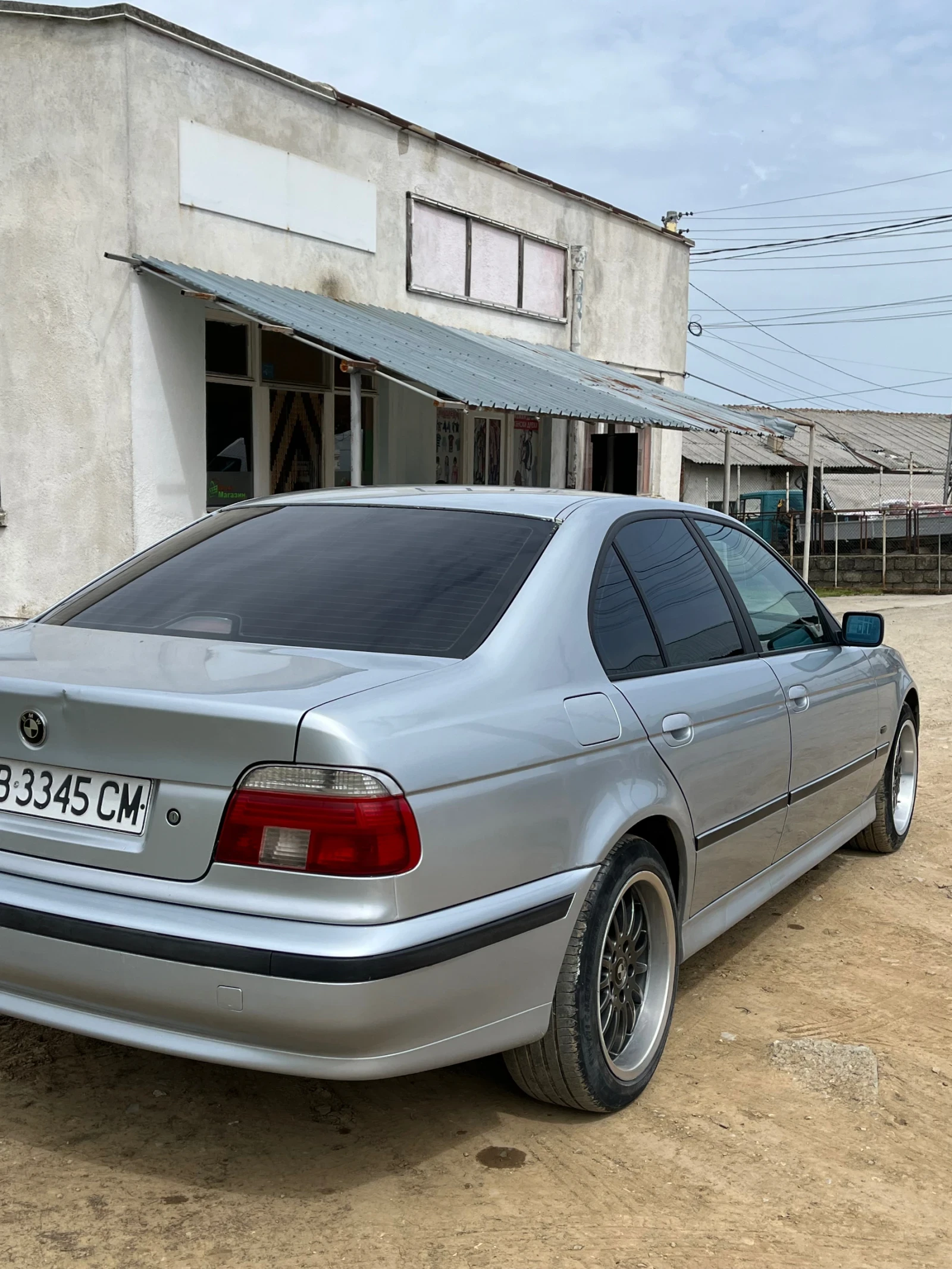 BMW 520  - изображение 8