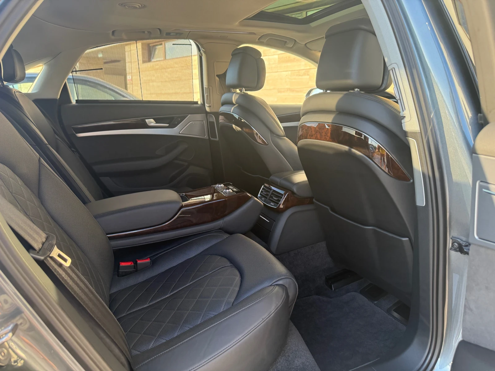 Audi A8 4.2 TDI MATRIX/ACC/360CAMERA | Mobile.bg   15