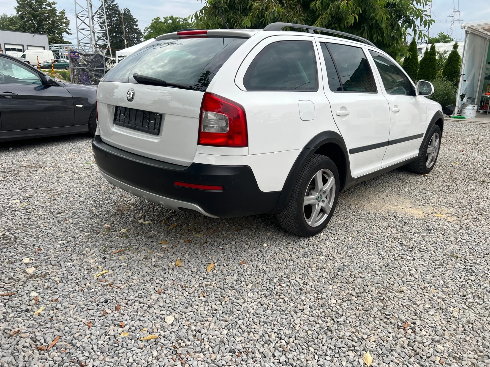 Skoda Octavia SKOUT/2.0 TDI/ 140 к.с, снимка 5 - Автомобили и джипове - 53468014