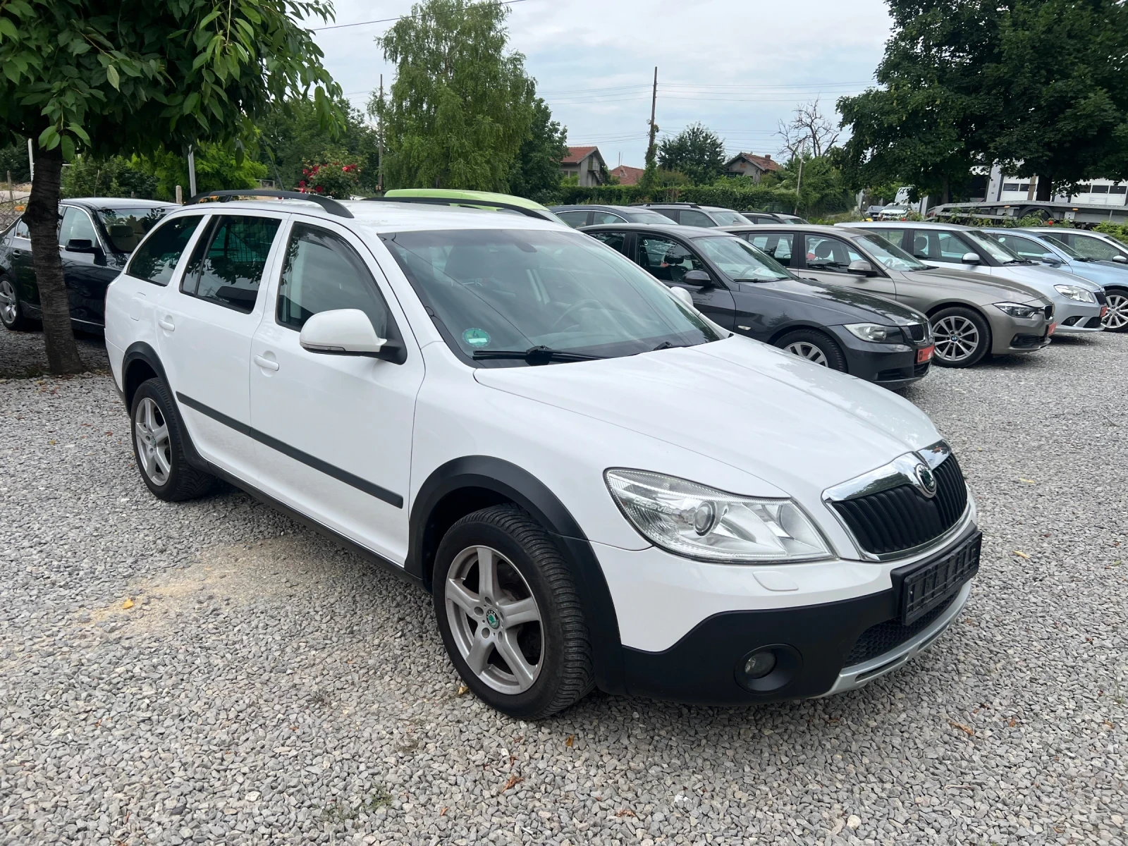 Skoda Octavia SKOUT/2.0 TDI/ 140 к.с, снимка 3 - Автомобили и джипове - 53468014