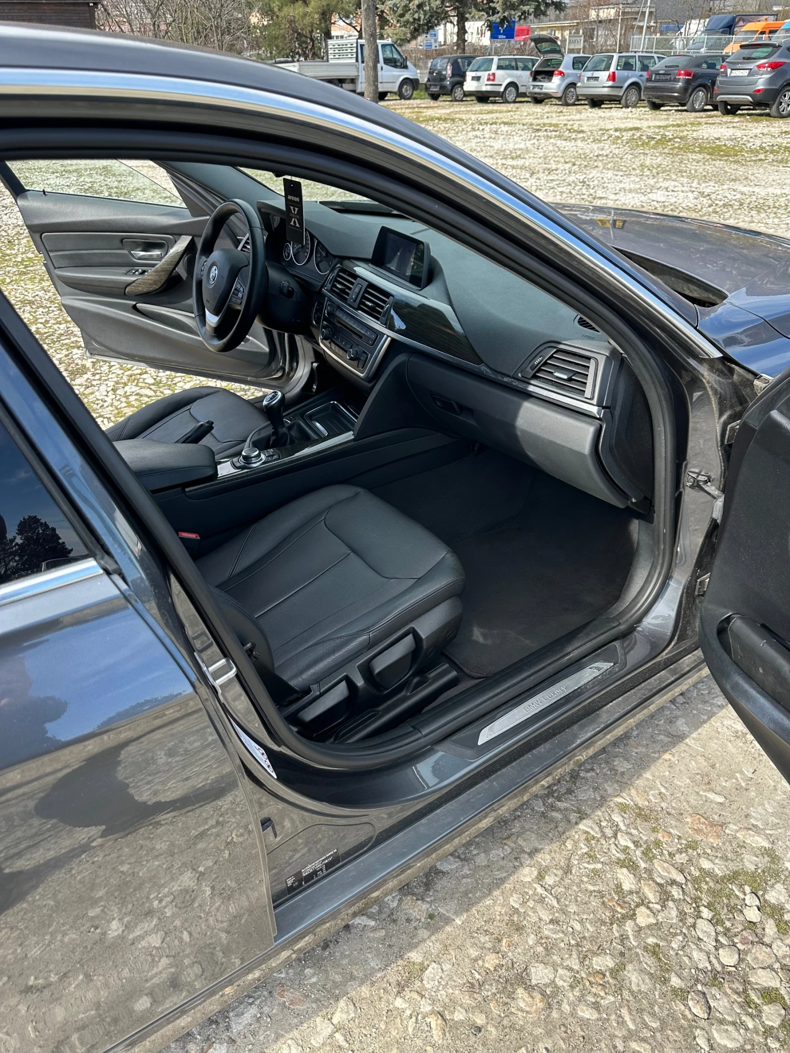 BMW 320 2.0, снимка 11 - Автомобили и джипове - 53772491