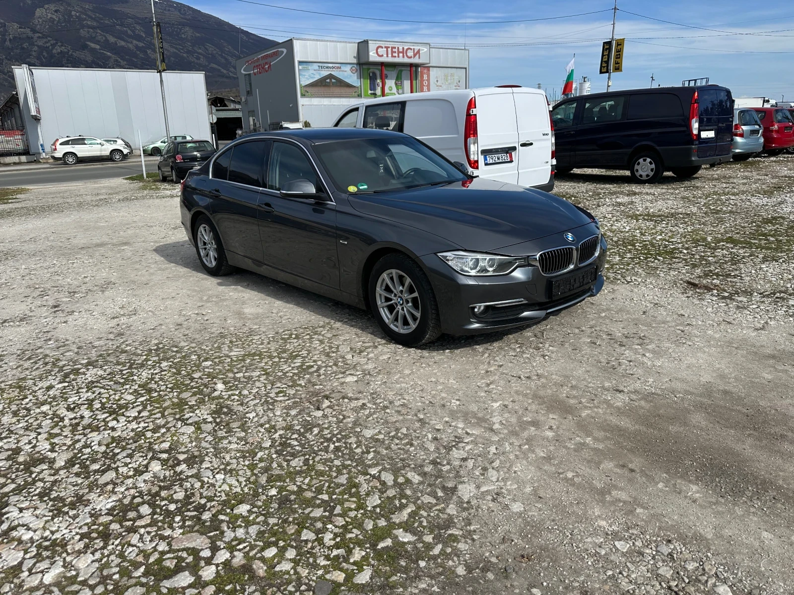 BMW 320 2.0, снимка 3 - Автомобили и джипове - 53772491