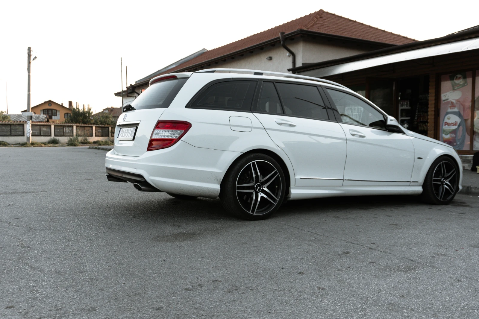 Mercedes-Benz C 320, снимка 4 - Автомобили и джипове - 53829968