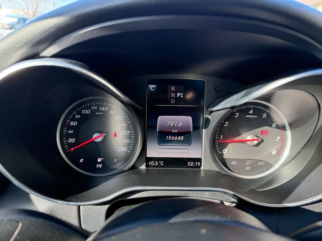 Mercedes-Benz C 300 4dr Sdn C 300 4MATIC, снимка 15 - Автомобили и джипове - 53950739