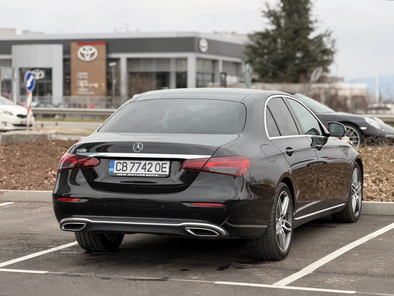 Mercedes-Benz E 220 Avangarde-лизинг през Уникредит , снимка 6 - Автомобили и джипове - 53961822