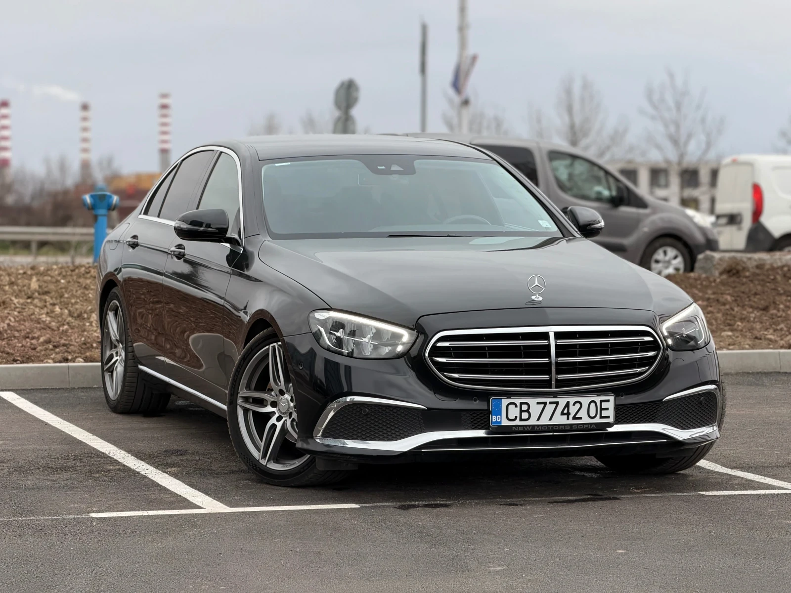 Mercedes-Benz E 220 Avangarde-лизинг през Уникредит , снимка 3 - Автомобили и джипове - 53961822