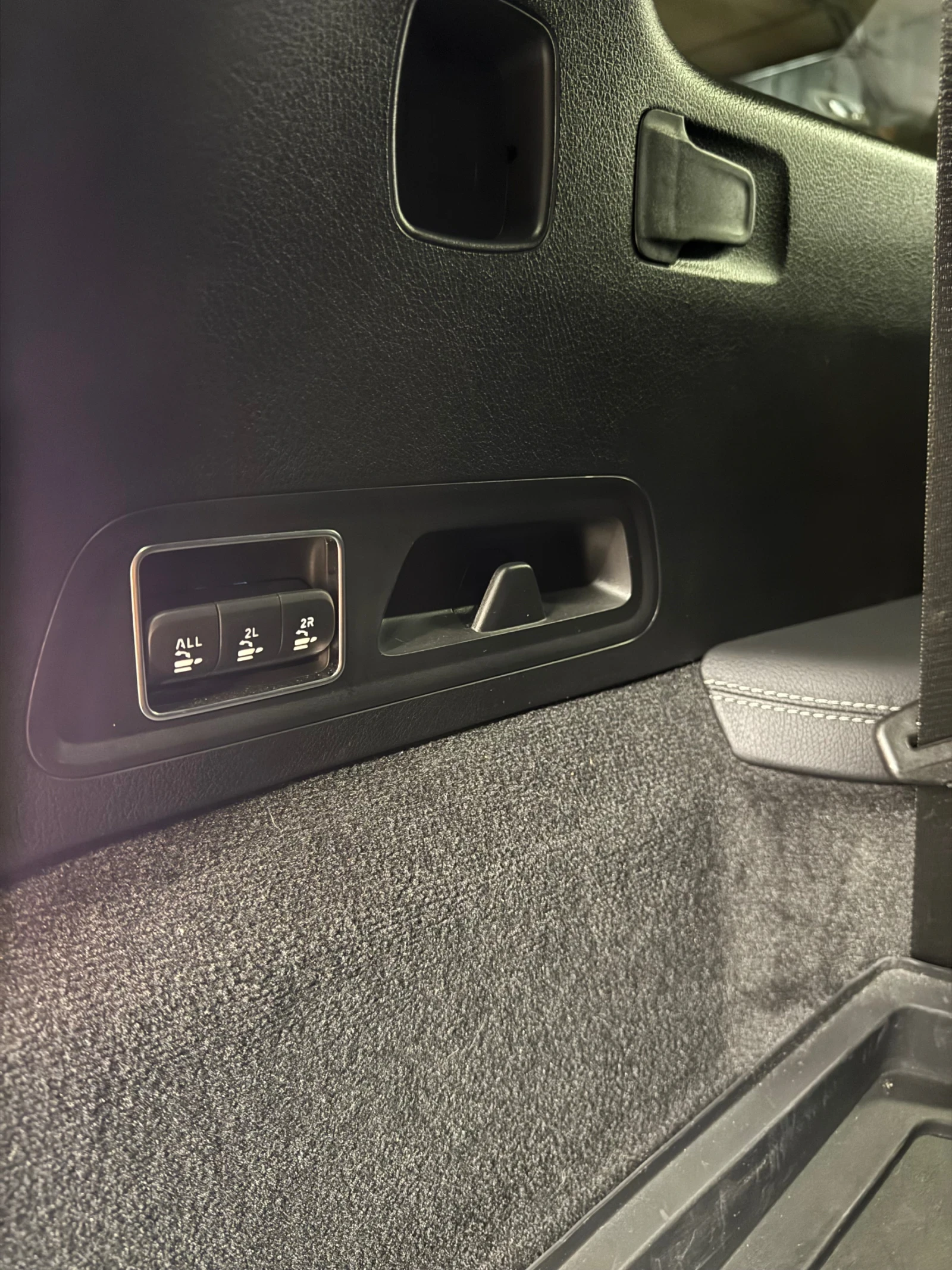 Mercedes-Benz GLS 450 * AMG package * Night package * Massage* , снимка 15 - Автомобили и джипове - 53983284