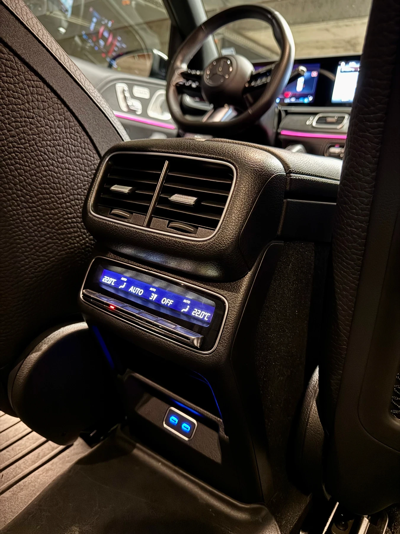 Mercedes-Benz GLS 450 * AMG package * Night package * Massage* , снимка 12 - Автомобили и джипове - 53983284