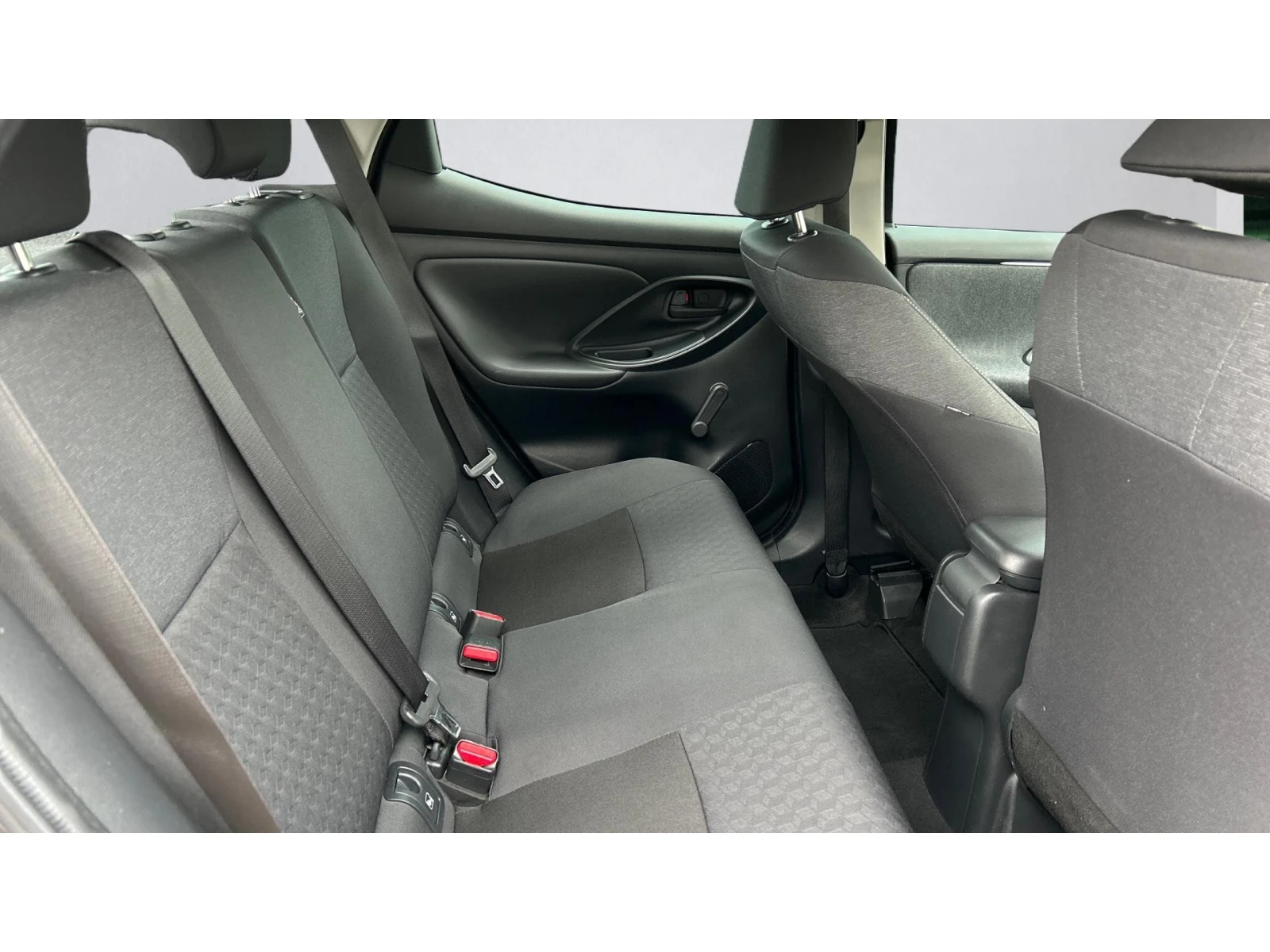 Toyota Yaris Месечна вноска от 265  , снимка 7 - Автомобили и джипове - 54068122