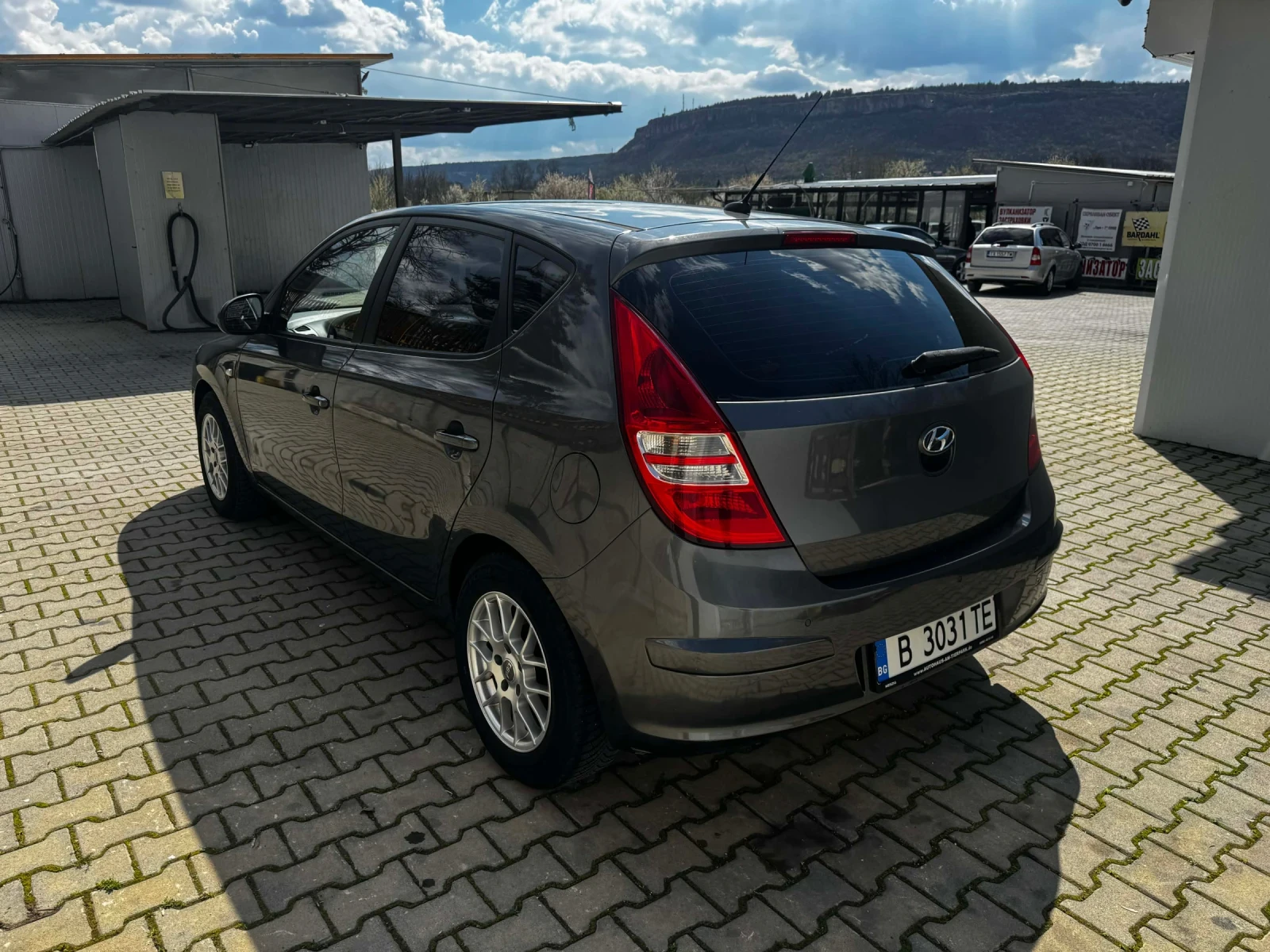 Hyundai I30 2.0 CRDi, снимка 4 - Автомобили и джипове - 54134294
