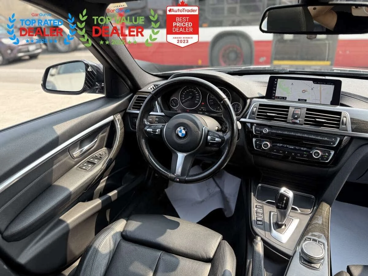 BMW 330 * xDrive * CARFAX * ЦЕНА ДО БГ, снимка 14 - Автомобили и джипове - 54371327