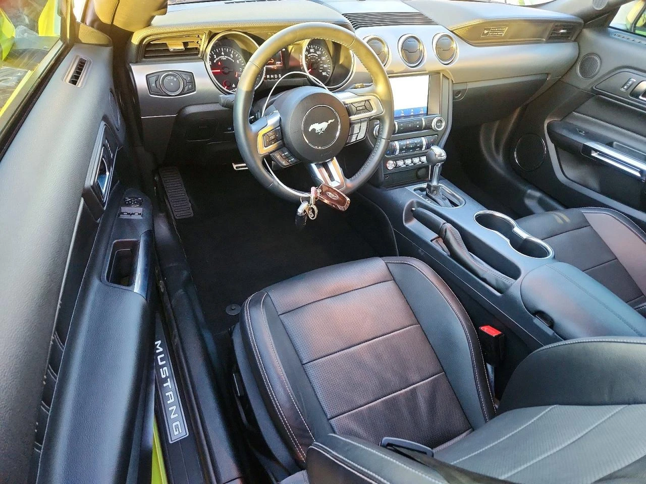 Ford Mustang 5.0l Gt, снимка 8 - Автомобили и джипове - 54445831