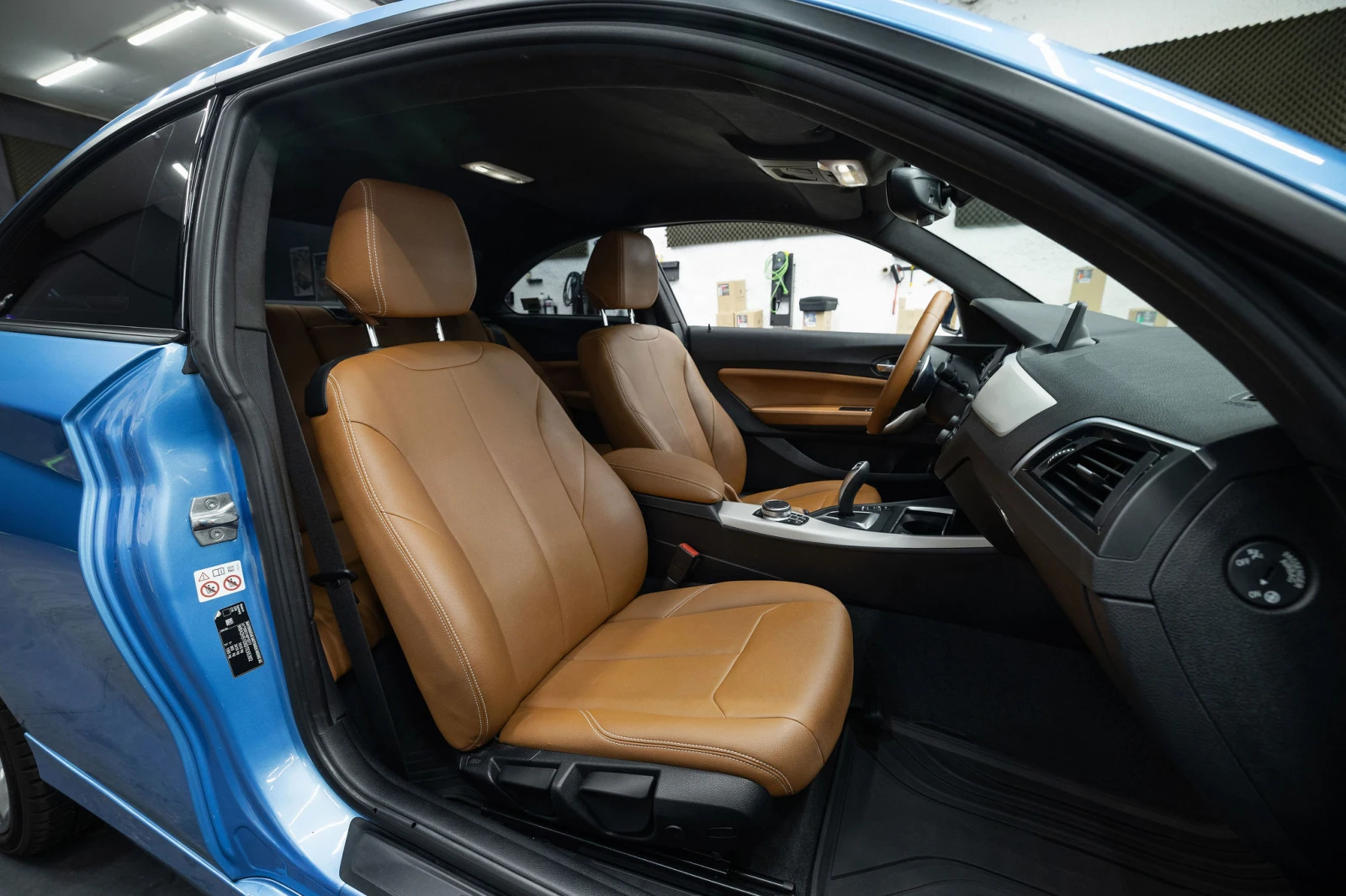 BMW 220 Individual, Facelift, снимка 10 - Автомобили и джипове - 54516951