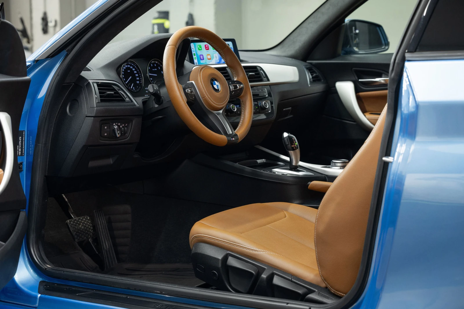 BMW 220 Individual, Facelift, снимка 7 - Автомобили и джипове - 54516951
