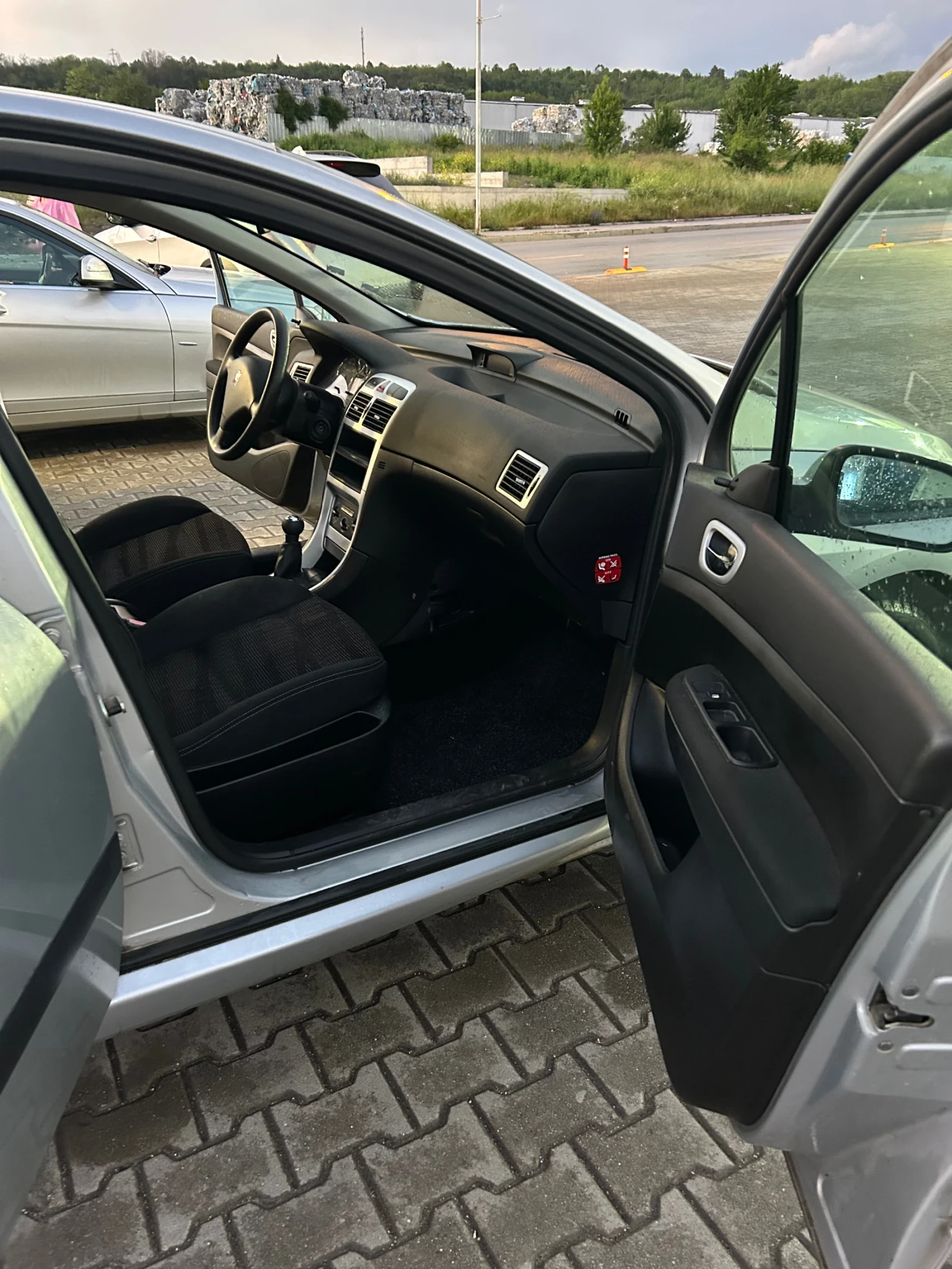 Peugeot 307, снимка 8 - Автомобили и джипове - 54705114