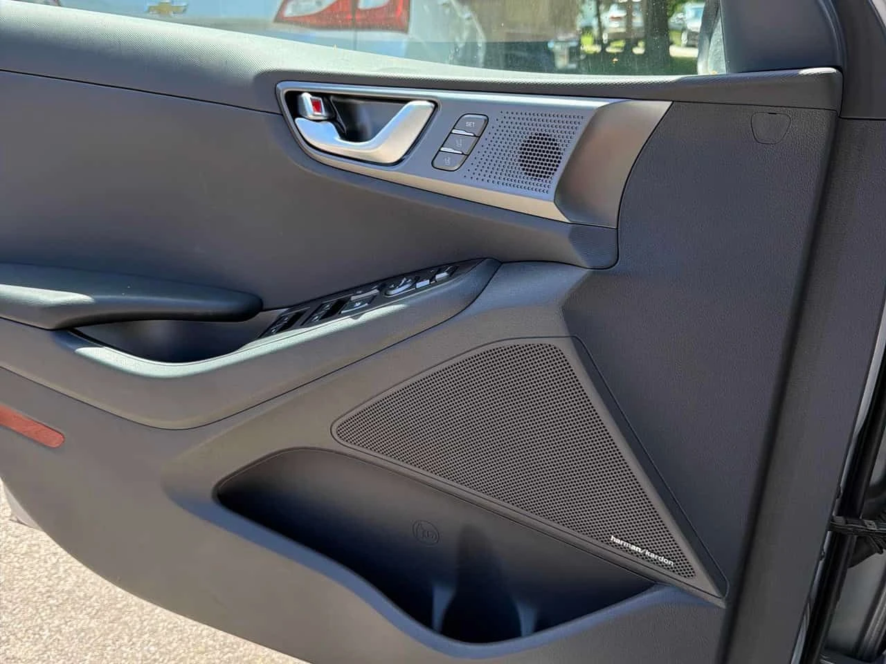 Hyundai Ioniq * Ultimate * CARFAX * ��� ������������ ������ | Mobile.bg � ����������� 15