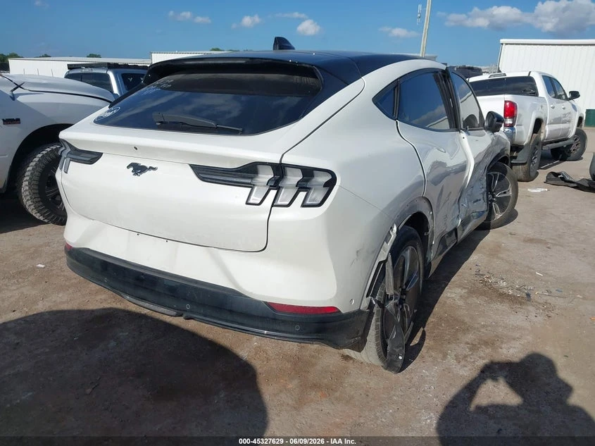 Ford Mustang Mach-E Premium, снимка 4 - Автомобили и джипове - 55288897