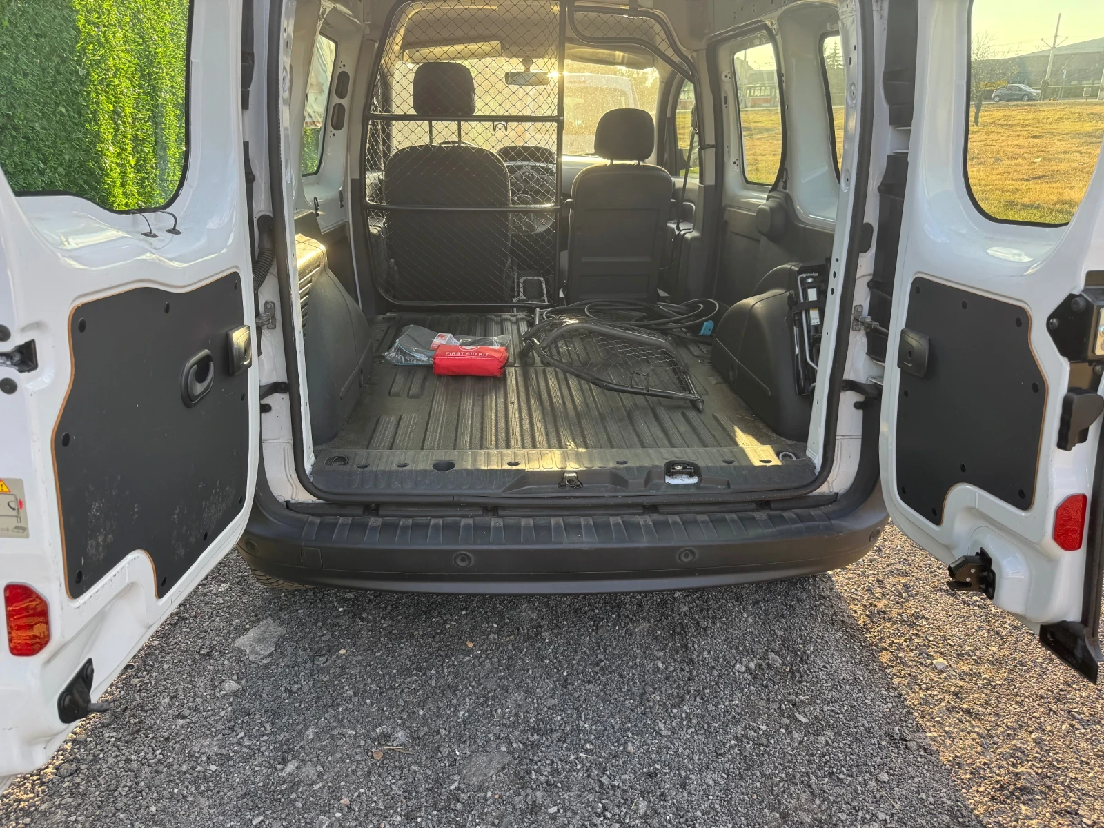 Renault Kangoo ZE електрически 92.4% батерия, снимка 6 - Автомобили и джипове - 55449466