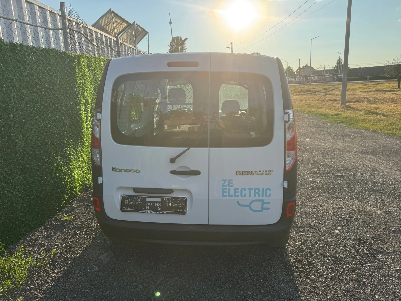 Renault Kangoo ZE електрически 92.4% батерия, снимка 3 - Автомобили и джипове - 55449466