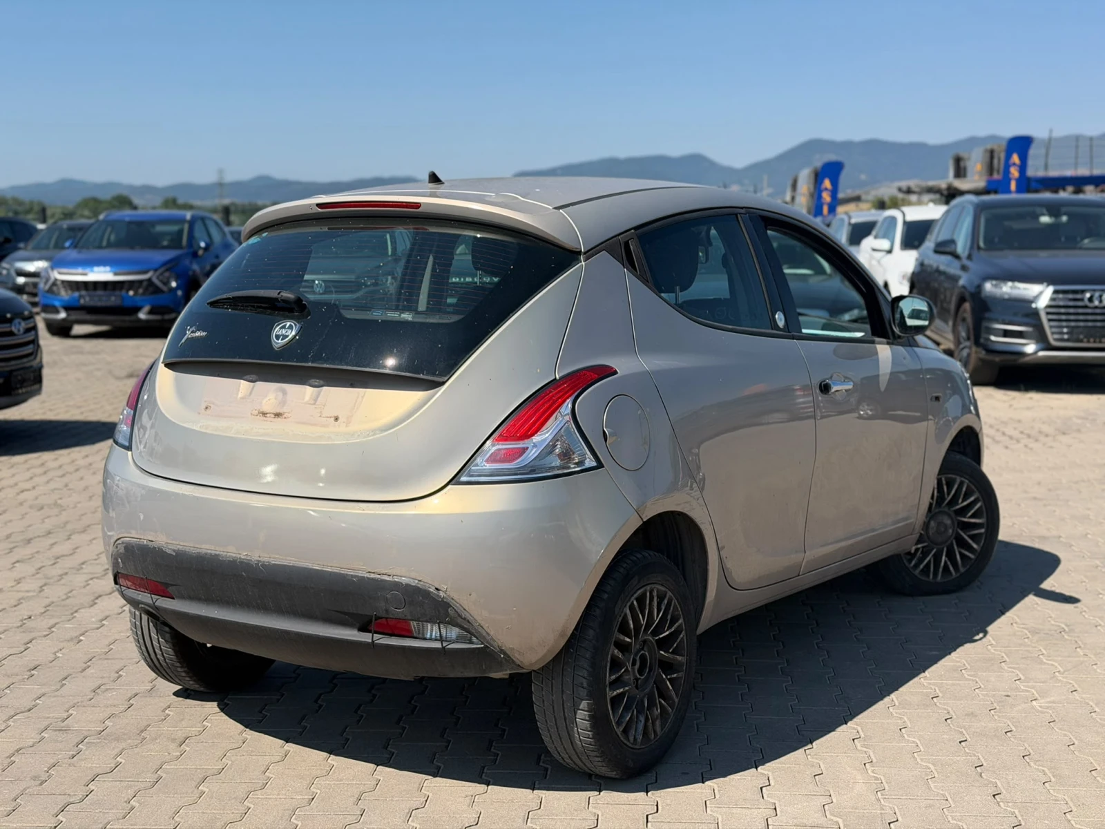 Lancia Ypsilon / 0.9I / METAN / EURO 5 /, снимка 5 - Автомобили и джипове - 55486060