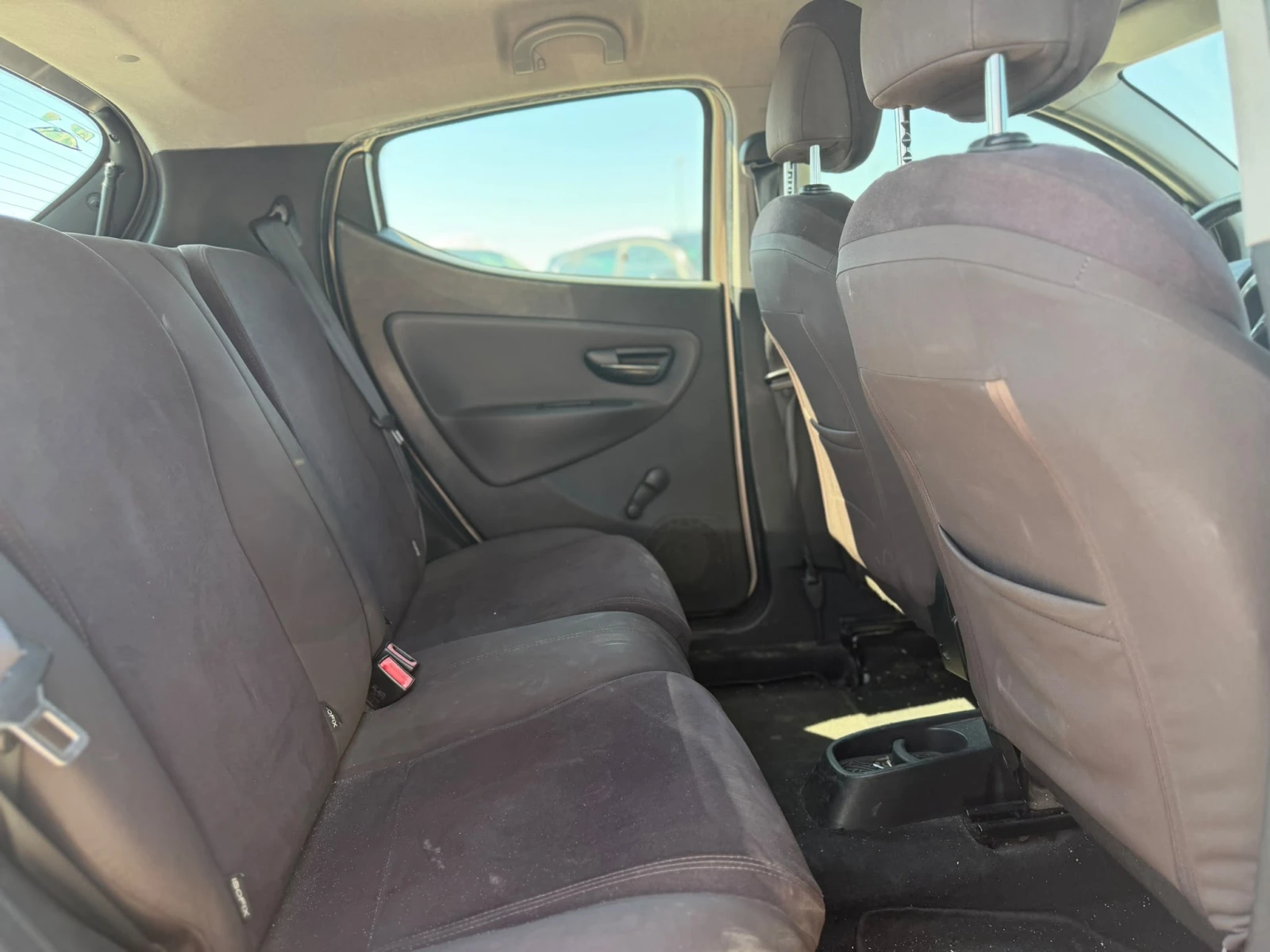 Lancia Ypsilon / 0.9I / METAN / EURO 5 /, снимка 12 - Автомобили и джипове - 55486060