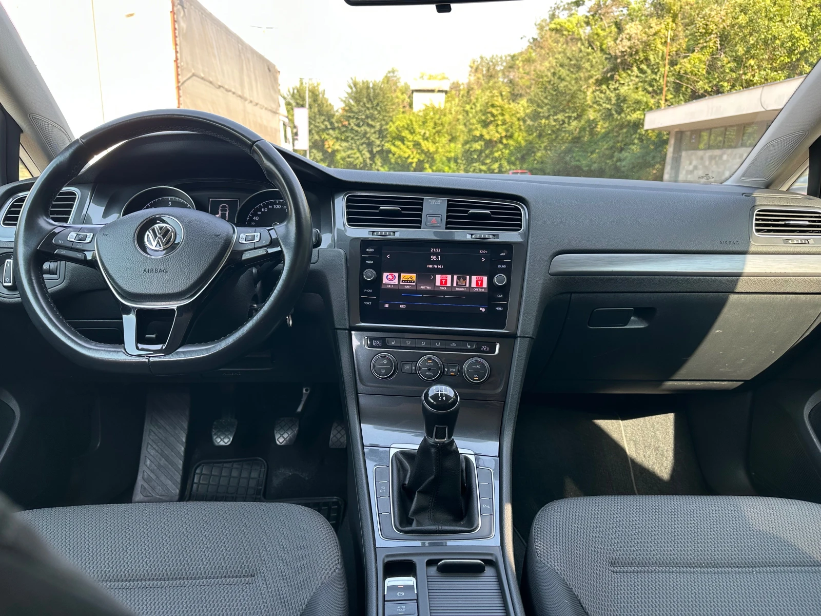 VW Golf 7.5* FaceLift, снимка 15 - Автомобили и джипове - 55715082